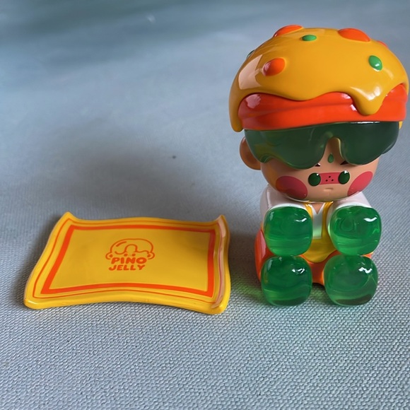 POP MART x PINO JELLY Prince Curry Figurine - Picture 3 of 14